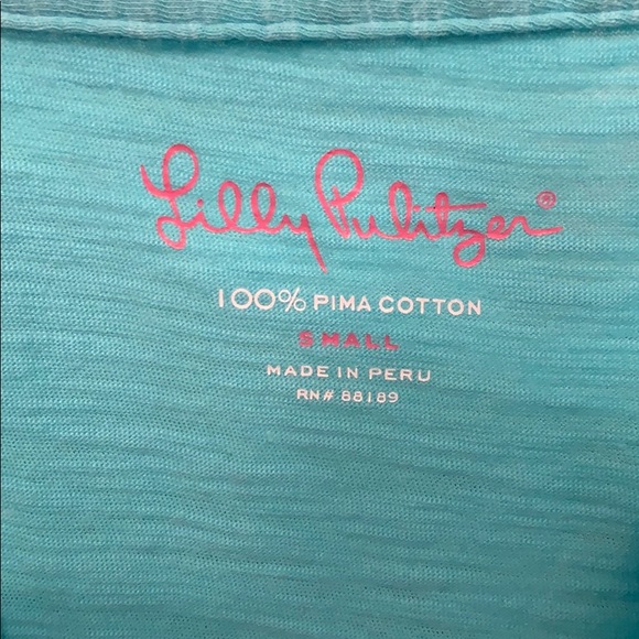lilly shirt size small in excellent condition - Picture 2 of 2